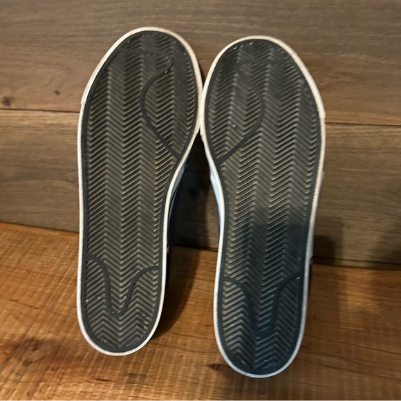 Nike skateboard, shoes and blue Practically brand new - Picture 3 of 6